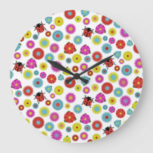 Reloj Redondo Grande Mariquitas en el jardín entre las flores