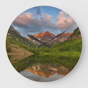 Reloj Redondo Grande Maroon Bells se refleja en el tranquilo lago Maroo