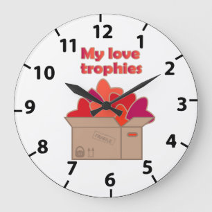 Reloj Redondo Grande Mis trofeos de amor en caja llena de corazones de
