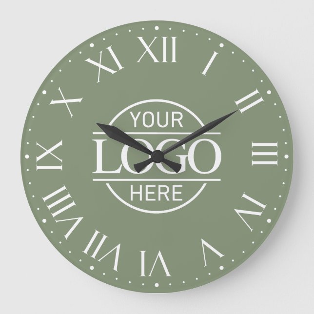 Reloj Redondo Grande Modern Sage Green Branded  Business Logo Custom (Anverso)