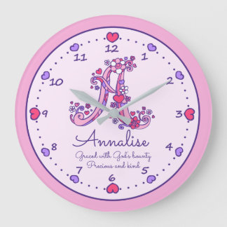 Reloj Redondo Grande Monograma A corazones chicas nombre que significa 