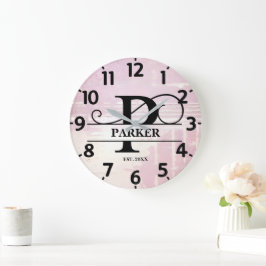 Reloj Redondo Grande Monograma P de lavanda pálido deteriorado
