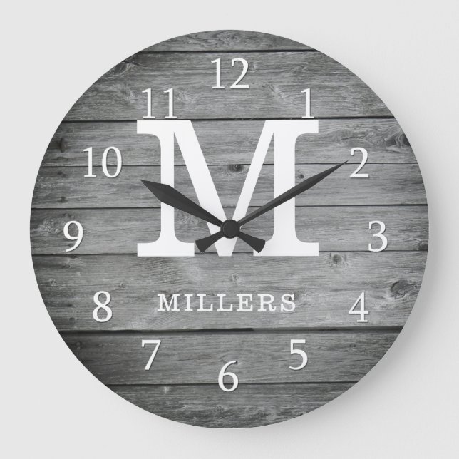 Reloj Redondo Grande Monogramed Wood Farmhouse (Anverso)