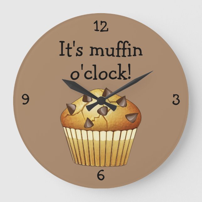 Reloj Redondo Grande Muffin de Chip Choc en café pálido (personalizable (Anverso)