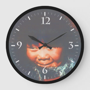 Reloj Redondo Grande Niño esquimal vintage de Alaska EE. UU.