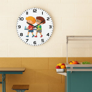 Reloj Redondo Grande Niños adorables que llevan bandejas de comida