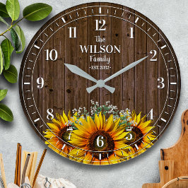 Reloj Redondo Grande Nombre de familia de girasol y madera rústica