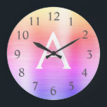 Reloj Redondo Grande Nombre del monograma metálico rosa púrpura e inici<br><div class="desc">Nombre de monograma metálico rosado y púrpura Pastel faux Metallic y Reloj de pared de servicio inicial. The Wall Clock es el regalo perfecto para alguien que ama el acero inoxidable rosado y púrpura.</div>
