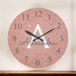 Reloj Redondo Grande Nombre monograma del Purpurina de espuma de oro ro<br><div class="desc">Rosa - Rosa Nombre del Monograma Purpurina de espuma dorada y Reloj de pared de servicio inicial. El reloj de pared es el regalo perfecto para alguien que ama el purpurina brillante rosa.</div>