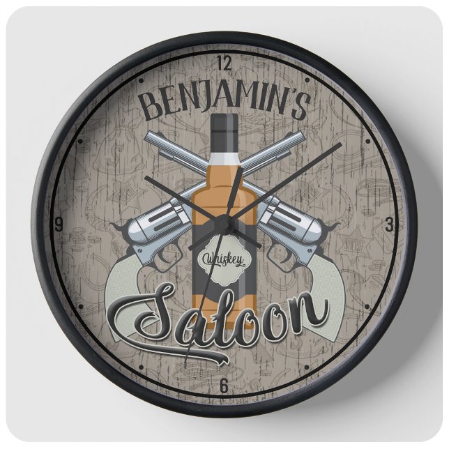 Reloj Redondo Grande NOMBRE personalizado Cowboy Revolver Gun Whiskey S (Subido por el creador)