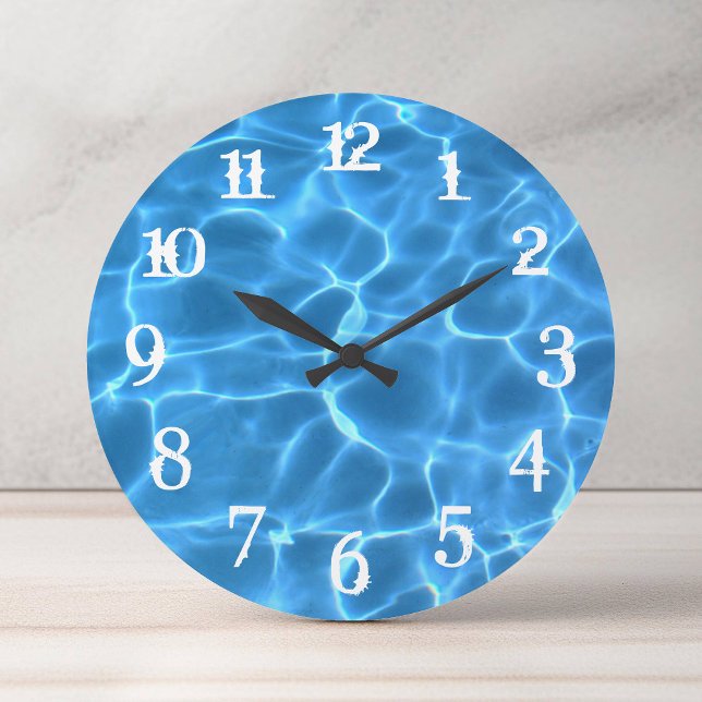 Reloj Redondo Grande Números de salpicaduras blancas Piscina azul (White Splash Numbers Blue Swimming Pool Large Clock)