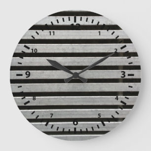 Reloj Redondo Grande Números negros y rayas de metal falso