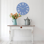 Reloj Redondo Grande Números romanos Blue Pstel Gray Metallic Silver<br><div class="desc">Único minimalista y decorativo Corresponde a la moda actual en la decoración de casa.
Puedes cambiar la forma y el color de la mano.
diseño FlorenceK</div>