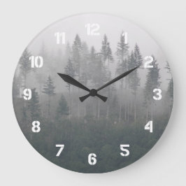 Reloj Redondo Grande Paisaje de bosque perenne brumoso