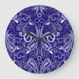 Reloj Redondo Grande Paisley monocromo: azul, elegancia blanca.