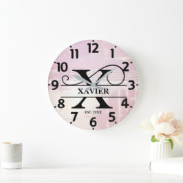 Reloj Redondo Grande Pálido Lila Distressed X Monograma