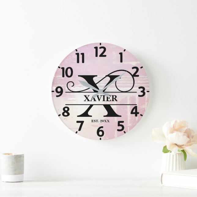 Reloj Redondo Grande Pálido Lila Distressed X Monograma (Hogar)