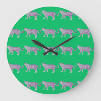 Reloj Redondo Grande Patrón animal colorido sobre fondo verde