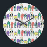 Reloj Redondo Grande Patrón colorido de las colillas de perro<br><div class="desc">Un patrón repetido de perros coloridos que muestran sus lindos traseros.</div>