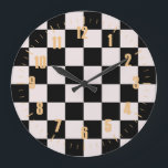 Reloj Redondo Grande Patrón de tablero de cheques retro negro blanco<br><div class="desc">Diseño Guay fresco de estampado a cuadros,  decoración moderna de diseño interior para casa,  sala de estar,  sala de guardería,  habitación para niños. Cortinas coloridas a cuadros,  alfombra,  estuche de teléfono. Idea de diseño de tendencia de los años 70 y 60. Verificadores en blanco y negro</div>