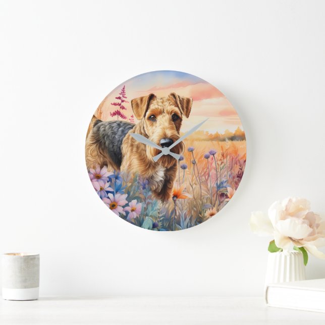 Reloj Redondo Grande Perro Airedale Terrier en una pradera de flores si (Hogar)