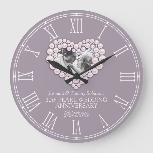 Reloj Redondo Grande Personalizado del aniversario de Pearl Photo Heart (Anverso)