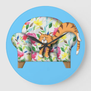 Reloj Redondo Grande Personalizado Kitty durmiendo en una silla floral