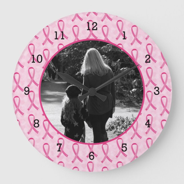 Reloj Redondo Grande Personalize Breast Cancer Memorial (Anverso)