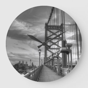 Reloj Redondo Grande Philly desde el puente