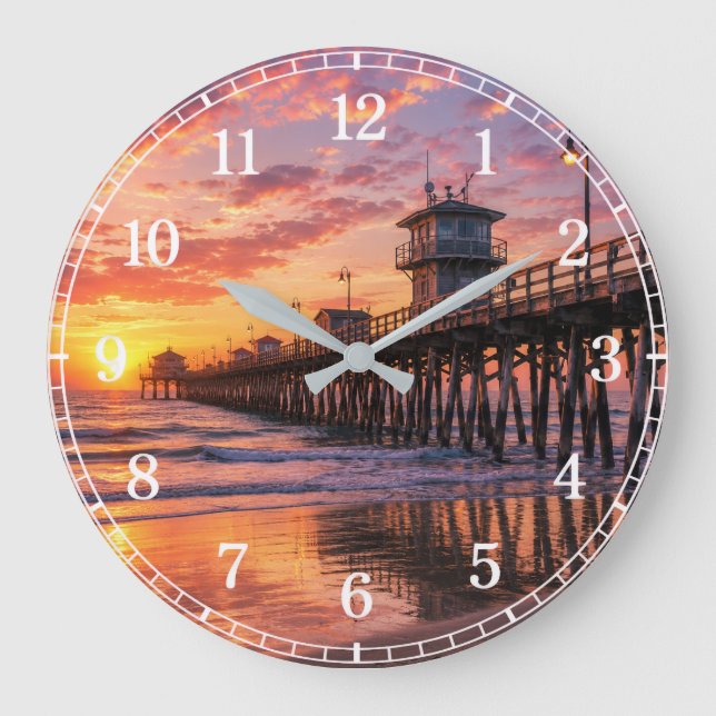 Reloj Redondo Grande Pier Wall Clock — Coastal Landscape Design (Anverso)