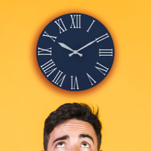 Reloj Redondo Grande Plata metalizada gris Number2 romano de Nauti de