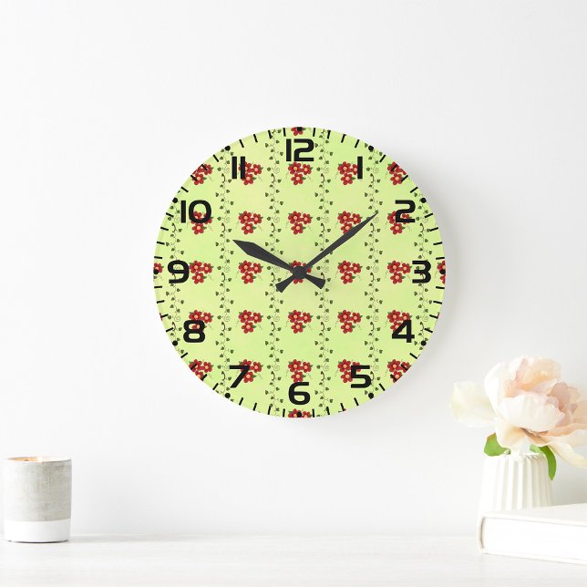 Reloj Redondo Grande Red Floral Vine Pattern on Light Green (Subido por el creador)