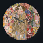 Reloj Redondo Grande Retrato póstumo de Ria Munk por Gustav Klimt<br><div class="desc">Retrato póstumo de Ria Munk (1918) por Gustav Klimt es un retrato de arte fino de la época victoriana. La joven mujer en el retrato es Maria Munk que se suicidó el 28 de diciembre de 1911, después de que el escritor Hanns Heinz Ewers cancelara su compromiso. Mientras trabajaba en...</div>