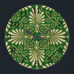 Reloj Redondo Grande Romantic Retro Art Deco Damask Green Gold 01<br><div class="desc">Romantic Retro Art Deco Damask Green Gold 01 An elegant, romantic, retro gold embossed look vintage damask pattern on a green background. If you'd like this design in other products that you don't see listed or in other colors, please email us with your request! Please note that this image is...</div>