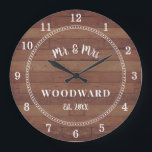 Reloj Redondo Grande Rustic Mr. Y Mrs. Monogrammed Boda Newlyweds<br><div class="desc">Un moderno y rústico reloj de pared de boda monogramado con fecha fija.</div>