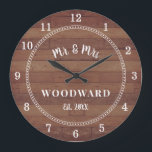 Reloj Redondo Grande Rustic Mr. Y Mrs. Monogrammed Boda Newlyweds<br><div class="desc">Un moderno y rústico reloj de pared de boda monogramado con fecha fija.</div>