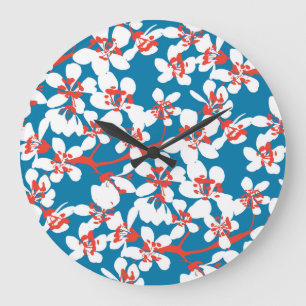 Reloj Redondo Grande Sakura blanca, patrón de fondo azul clásico.