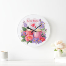 Tazas de cacao para San Valentín con flores y cora