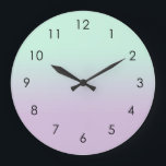 Reloj Redondo Grande Tinta Estética Pastel Y Ombre Gradiente Lilac<br><div class="desc">Diseño oscuro y delicado de degradado en tonos pastel de luz mágica color de menta y color lila violeta claro. Transición de color gradiente suave. Decoración de la casa con degradado de menta,  diseño de temática de decoración de hogar oscuro con gradientes de menta.</div>