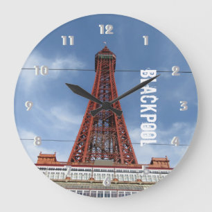 Reloj Redondo Grande Torre Blackpool y cielo del día