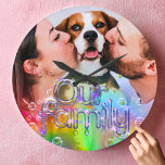 Reloj Redondo Grande Una divertida burbuja arcoiris agrega tu propia im<br><div class="desc">collage de fotos, 12 fotos, plantilla, crear tu propia casa de campo moderna, tiempo pasado con citas familiares, marco fotográfico, madera rústica, madera recuperada, keepsake, reloj de pared de fotos personalizado, reloj de fotos personalizado, monograma de nombre familiar, ideas de regalos únicas, regalos para navidades para abuelos, ideas de regalo...</div>