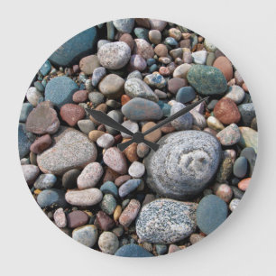 Reloj Redondo Grande USA, Michigan. Polished Pebbles On The Shore