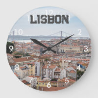 Vista del casco antiguo de Lisboa y el puente del 