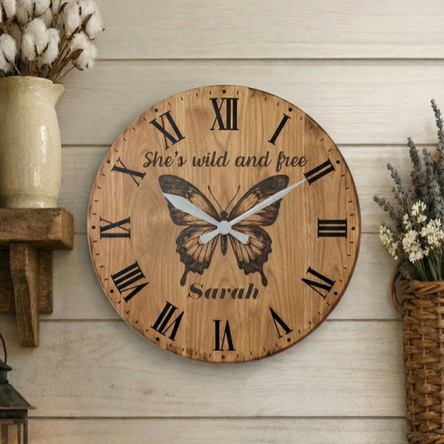 Reloj Redondo Grande Wild & Free Wall Clock | Custom Name Gift (Subido por el creador)