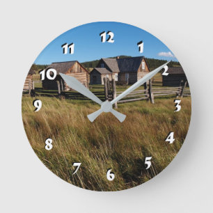 Reloj Redondo Mediano 12 opciones numéricas para elegir —Log Cabin Clock