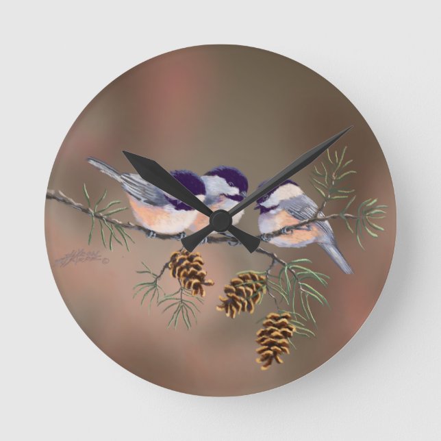 Reloj Redondo Mediano 3 CHICKADEES & PINE CONES by SHARON SHARPE (Anverso)
