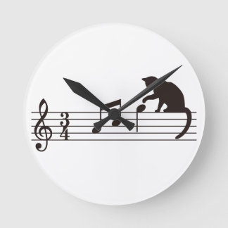 Reloj Redondo Mediano A Cat Toying with Notes