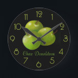 Reloj Redondo Mediano Aceite de vida residual de manzanas en personaliza<br><div class="desc">Listo para ser personalizado según sus especificaciones. Óleo sobre lienzo,  por Jan Sinclair. Ver más aquí... </div>
