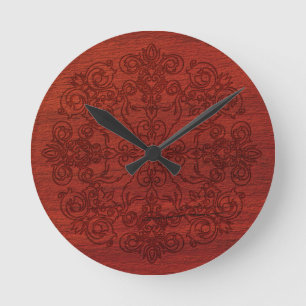 Reloj Redondo Mediano Adorno Grabado en Madera Oscura Roja Rústica