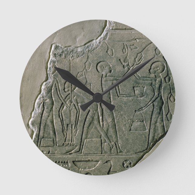 Reloj Redondo Mediano Alivio de Bas de sacerdotes que recogen uvas, 26-3 (Anverso)